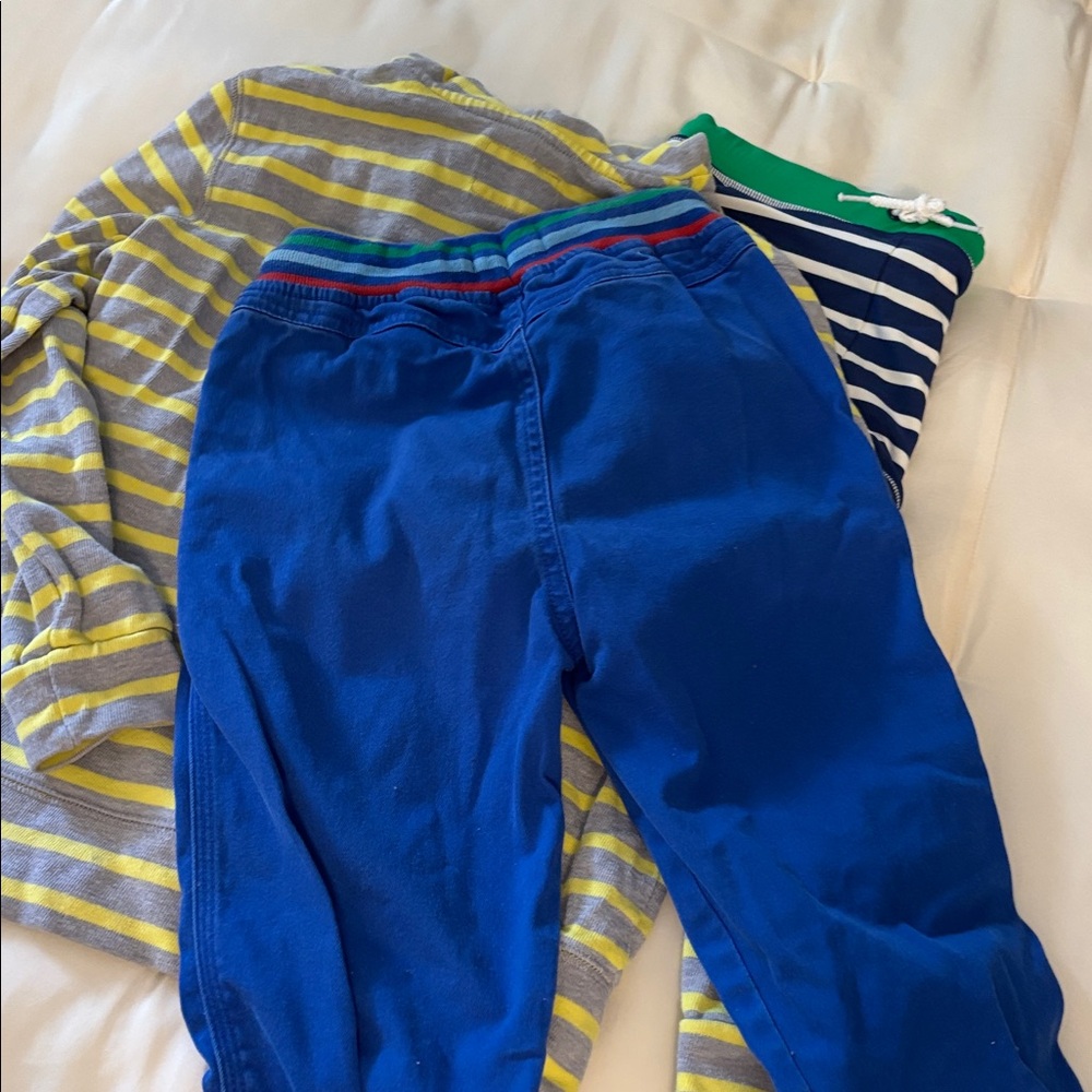 Mini Boden bundle! Hoodie zip-up, pull on pants and swim bottom. All size 7/8 - Picture 9 of 9